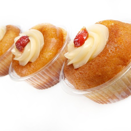 Babà con crema